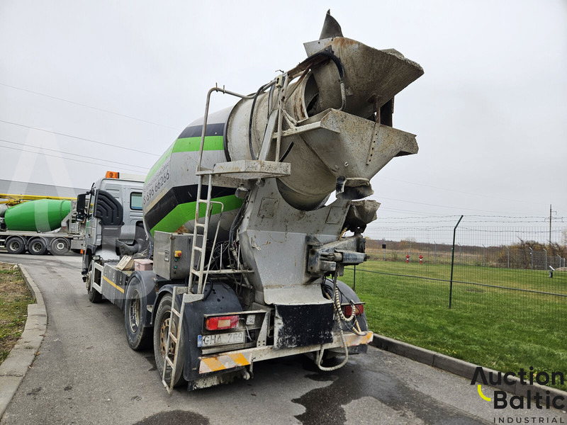 Volvo FM9 - Betonmixer: 3 kép. Volvo FM9 - Betonmixer: 3 kép.