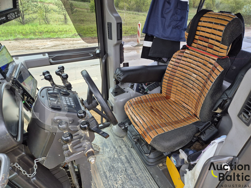 Volvo G 946 - Gréder: 5 kép. Volvo G 946 - Gréder: 5 kép.