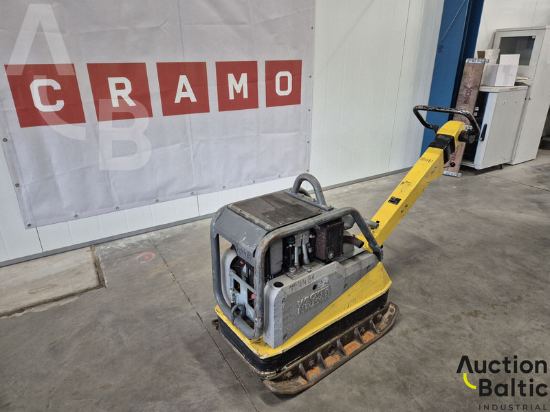 WACKER NEUSON DPU4545HE - Lapvibrátor: 1 kép. WACKER NEUSON DPU4545HE - Lapvibrátor: 1 kép.
