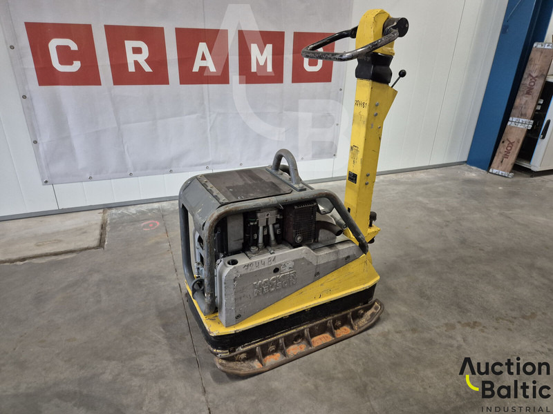 WACKER NEUSON DPU4545HE - Lapvibrátor: 3 kép. WACKER NEUSON DPU4545HE - Lapvibrátor: 3 kép.