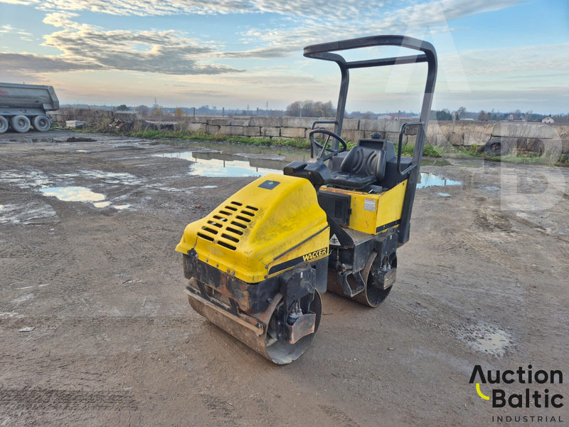 Wacker RD11AEC - Henger: 1 kép. Wacker RD11AEC - Henger: 1 kép.