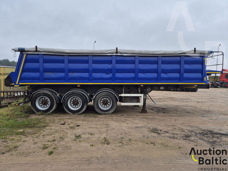 Wielton NW-3 - Ponyvás félpótkocsi: 5 kép. Wielton NW-3 - Ponyvás félpótkocsi: 5 kép.