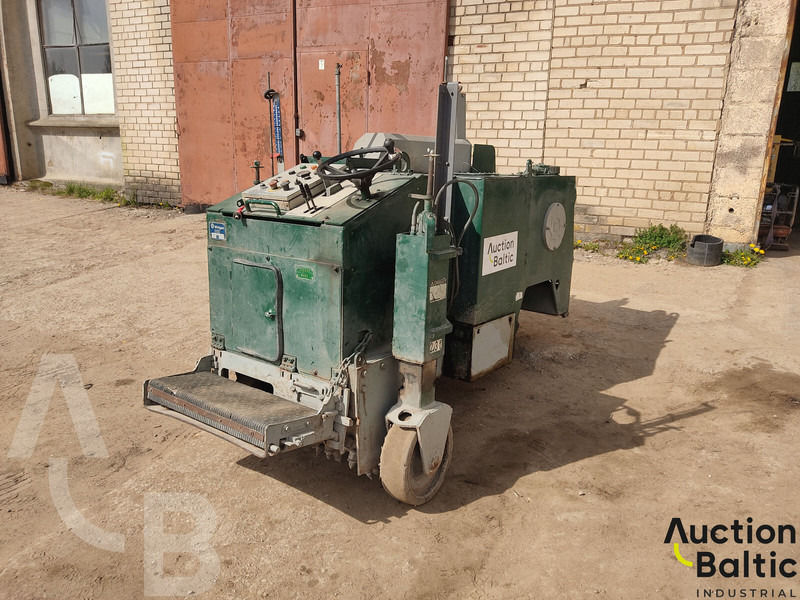 Wirtgen W350 - Aszfaltozó gép: 4 kép. Wirtgen W350 - Aszfaltozó gép: 4 kép.