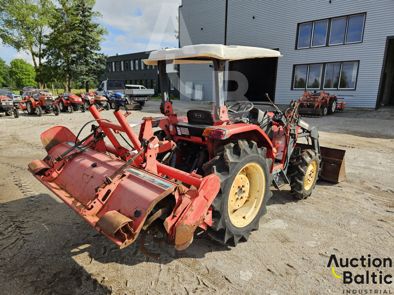 Yanmar AF 328 - Traktor: 5 kép. Yanmar AF 328 - Traktor: 5 kép.
