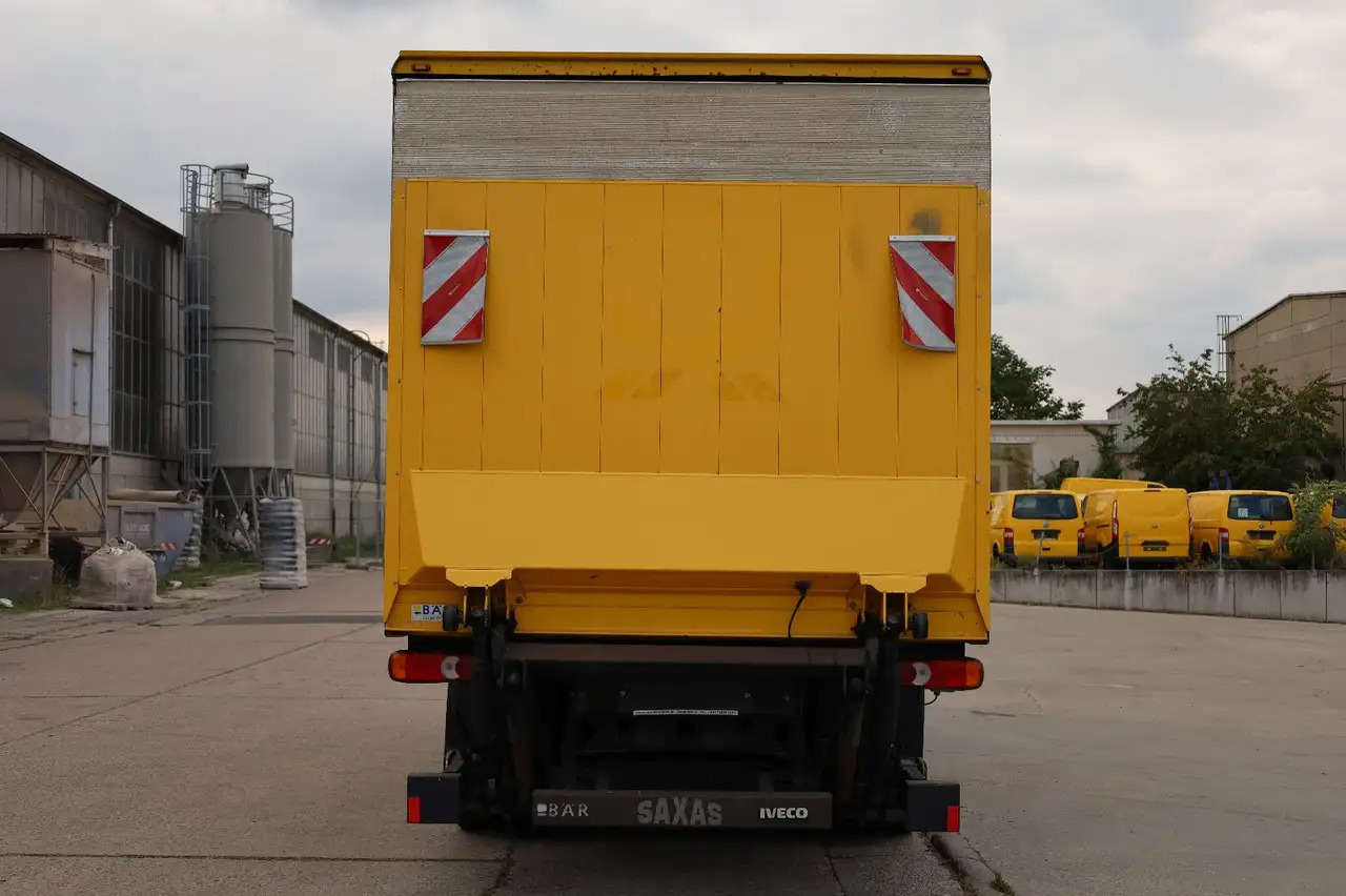 Iveco IG80EL2BA/KURZ/1. Hand/Scheckheft - Dobozos felépítményű teherautó: 5 kép. Iveco IG80EL2BA/KURZ/1. Hand/Scheckheft - Dobozos felépítményű teherautó: 5 kép.