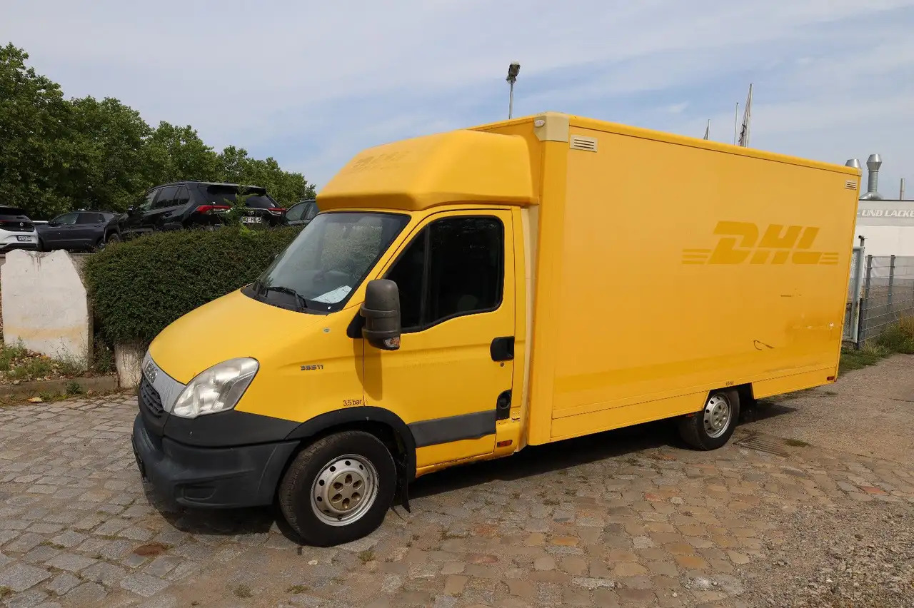 Iveco IS35SI2AA Daily/ Regalsystem/Luftfeder/1. Hand/ - Dobozos kisteherautó: 1 kép. Iveco IS35SI2AA Daily/ Regalsystem/Luftfeder/1. Hand/ - Dobozos kisteherautó: 1 kép.