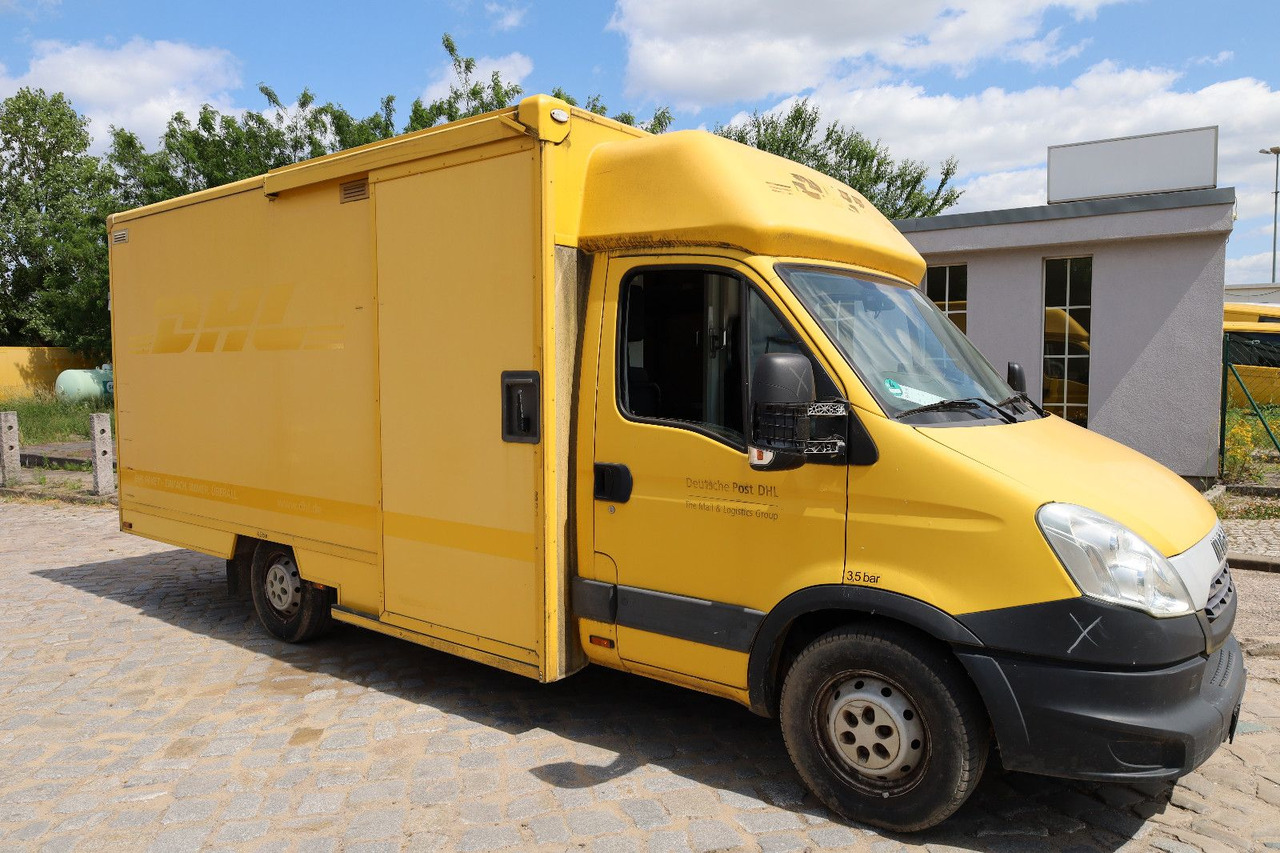 Iveco IS35SI2AA Daily/ Regalsystem/Luftfeder - Dobozos kisteherautó: 1 kép. Iveco IS35SI2AA Daily/ Regalsystem/Luftfeder - Dobozos kisteherautó: 1 kép.