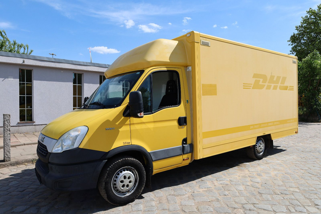 Iveco IS35SI2AA Daily/ Regalsystem/Luftfeder - Dobozos kisteherautó: 1 kép. Iveco IS35SI2AA Daily/ Regalsystem/Luftfeder - Dobozos kisteherautó: 1 kép.