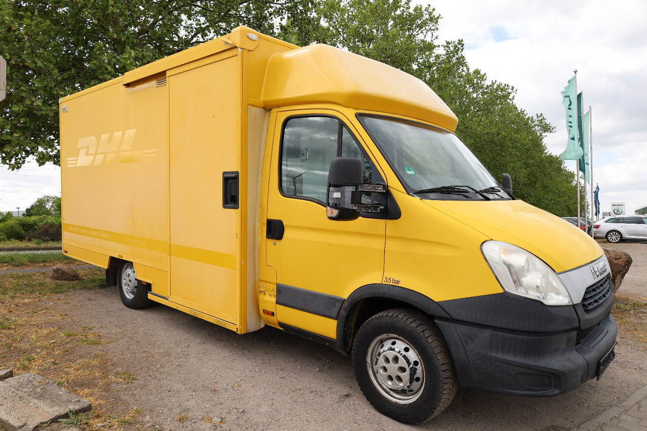 Iveco IS35SI2AA Daily/ Regalsystem/Luftfeder - Dobozos kisteherautó: 1 kép. Iveco IS35SI2AA Daily/ Regalsystem/Luftfeder - Dobozos kisteherautó: 1 kép.