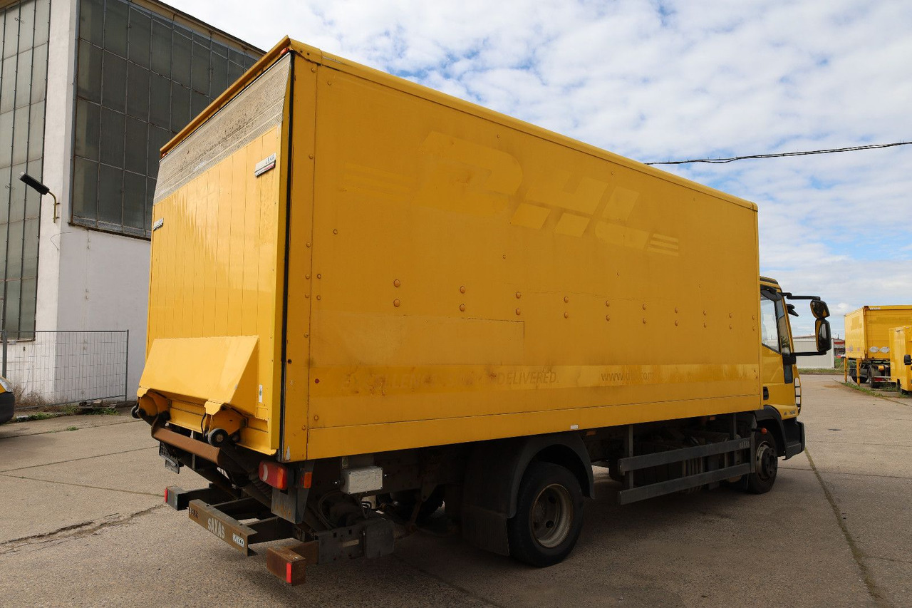 Iveco M752/Koffer/ 1. Hand - Dobozos kisteherautó: 5 kép. Iveco M752/Koffer/ 1. Hand - Dobozos kisteherautó: 5 kép.