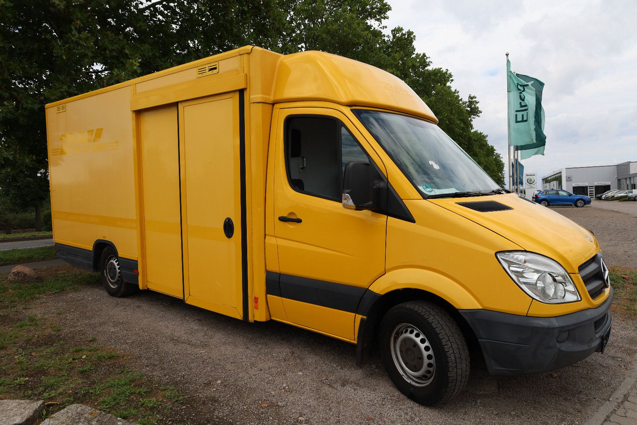 Mercedes-Benz Sprinter II Pritsche/ Koffer/Regalsystem - Dobozos kisteherautó: 1 kép. Mercedes-Benz Sprinter II Pritsche/ Koffer/Regalsystem - Dobozos kisteherautó: 1 kép.