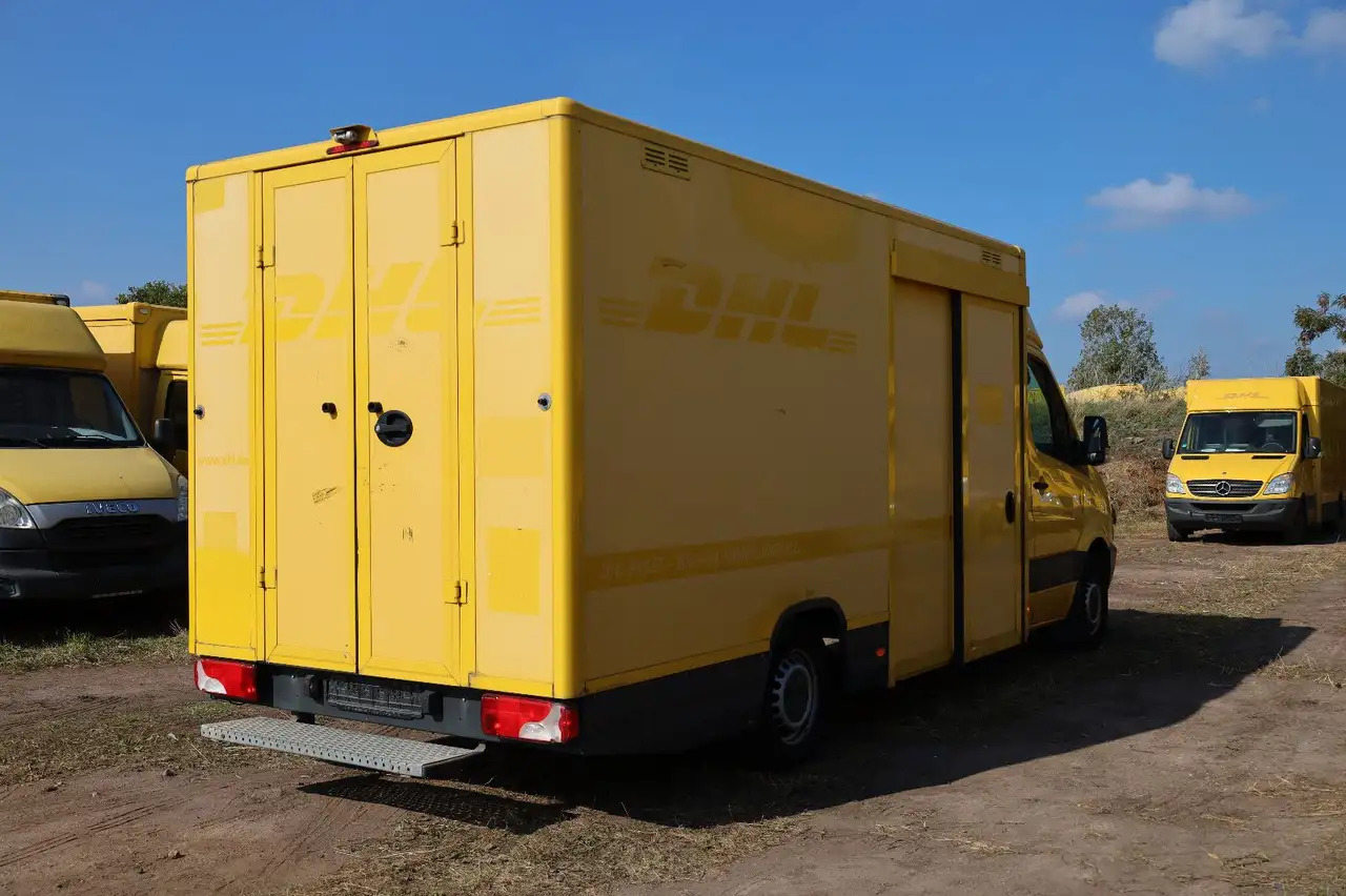 Mercedes-Benz Sprinter/Koffer/Regalsystem/ EU5/ 1. Hand - Dobozos kisteherautó: 5 kép. Mercedes-Benz Sprinter/Koffer/Regalsystem/ EU5/ 1. Hand - Dobozos kisteherautó: 5 kép.
