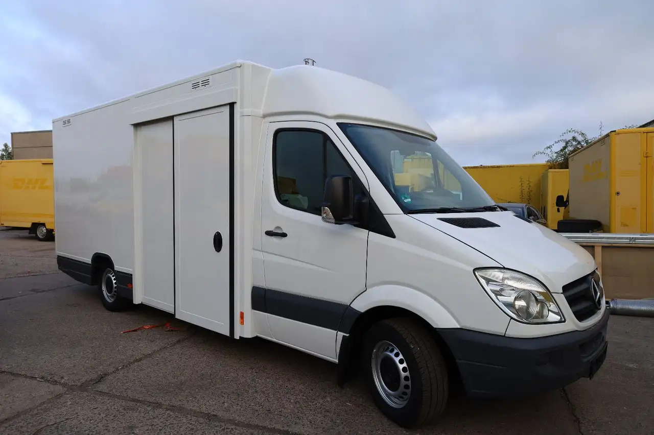 Mercedes-Benz Sprinter/Koffer/Regalsystem/ EU5/ 1. Hand - Dobozos kisteherautó: 1 kép. Mercedes-Benz Sprinter/Koffer/Regalsystem/ EU5/ 1. Hand - Dobozos kisteherautó: 1 kép.