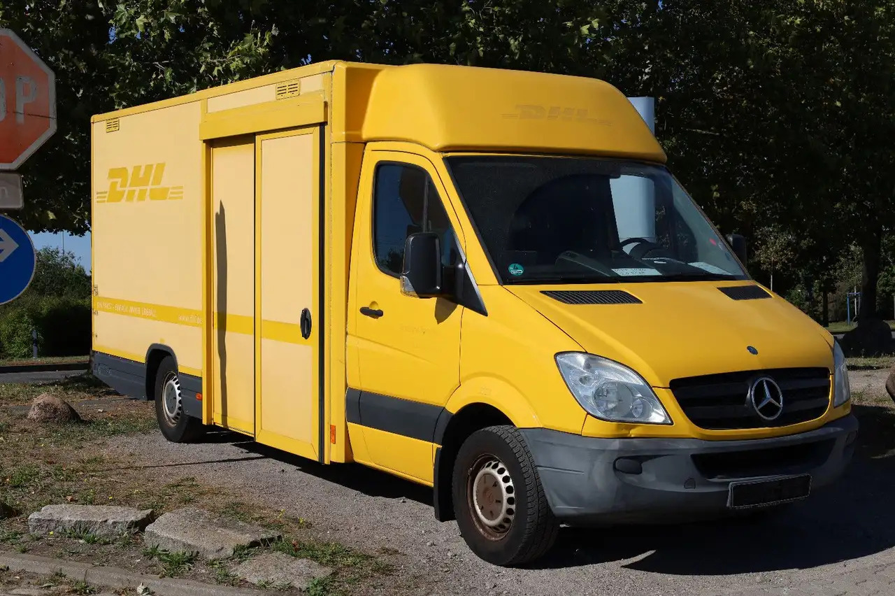 Mercedes-Benz Sprinter/Koffer/Regalsystem/ EU5/ 1. Hand - Dobozos kisteherautó: 2 kép. Mercedes-Benz Sprinter/Koffer/Regalsystem/ EU5/ 1. Hand - Dobozos kisteherautó: 2 kép.