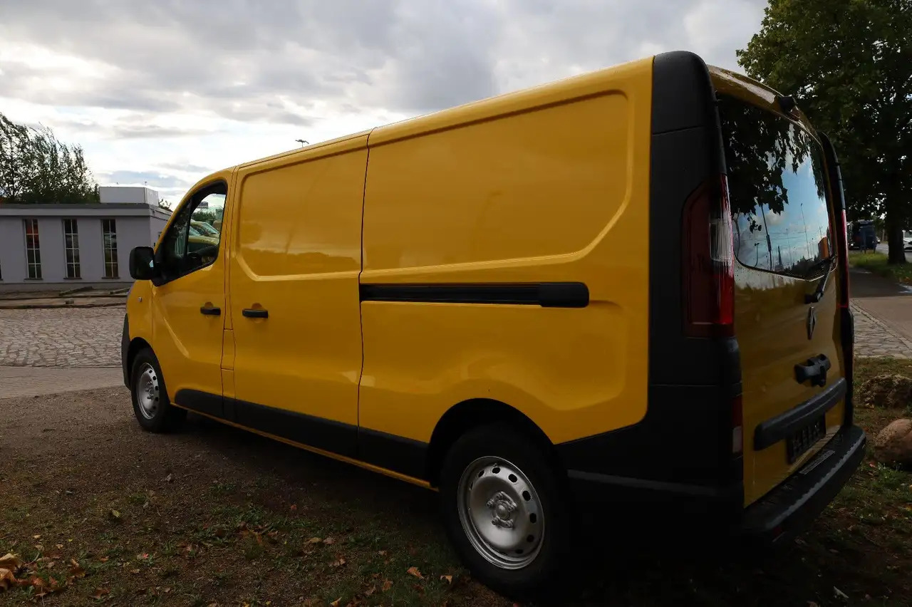 Renault Trafic Kasten L2H1 3,0t Komfort - Autó: 3 kép. Renault Trafic Kasten L2H1 3,0t Komfort - Autó: 3 kép.