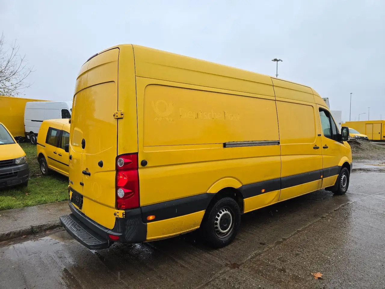 Volkswagen Crafter Kasten 35 lang L3H2 - Furgon: 3 kép. Volkswagen Crafter Kasten 35 lang L3H2 - Furgon: 3 kép.