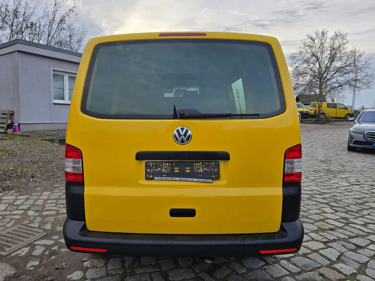 Volkswagen T5 Transporter/ 2.0 TDI/EU5/1.Hand - Furgon: 5 kép. Volkswagen T5 Transporter/ 2.0 TDI/EU5/1.Hand - Furgon: 5 kép.