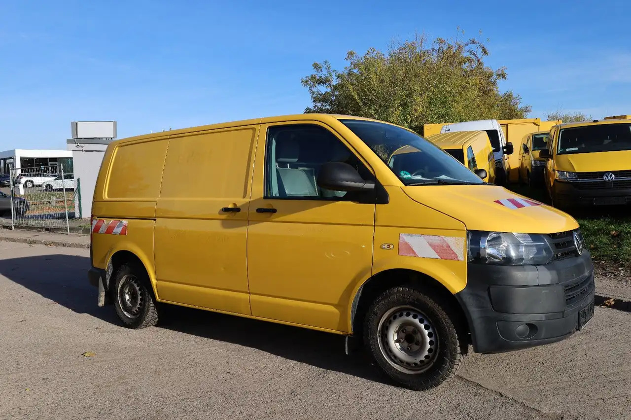 Volkswagen T5 Transporter/ 2.0 TDI/EU5/Werkstatt - Furgon: 1 kép. Volkswagen T5 Transporter/ 2.0 TDI/EU5/Werkstatt - Furgon: 1 kép.