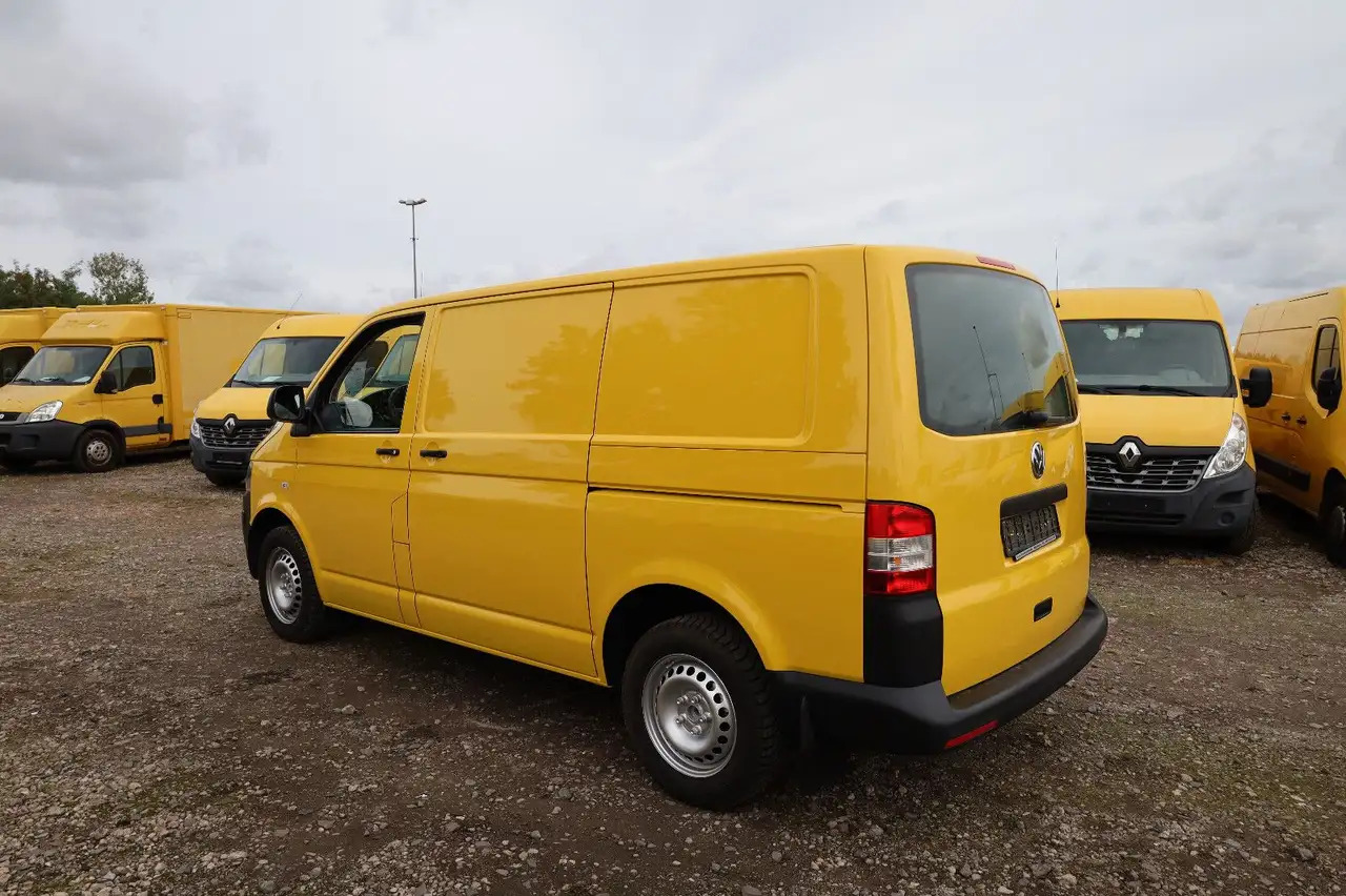 Volkswagen T5 Transporter Kasten-Kombi 2.0 TDI/EU5 - Autó: 4 kép. Volkswagen T5 Transporter Kasten-Kombi 2.0 TDI/EU5 - Autó: 4 kép.