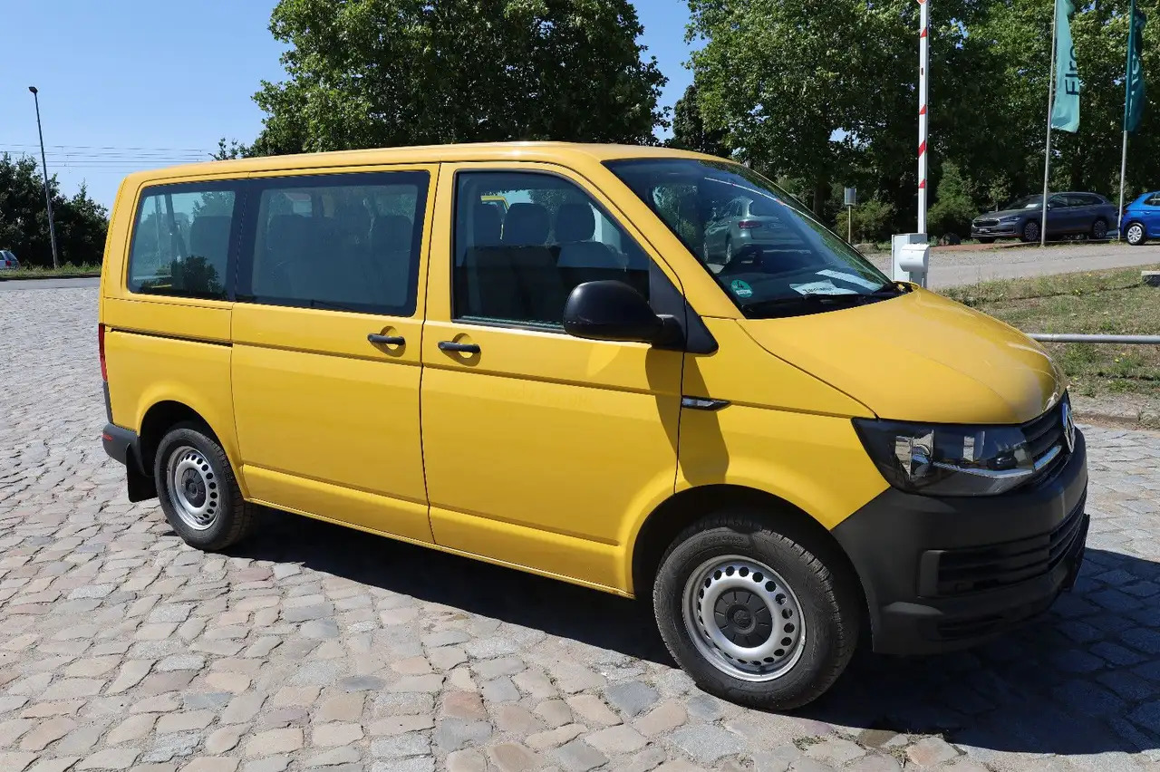 Volkswagen T6 Transporter / 2.0 TDI/EU6/1.Hand - Autó: 2 kép. Volkswagen T6 Transporter / 2.0 TDI/EU6/1.Hand - Autó: 2 kép.