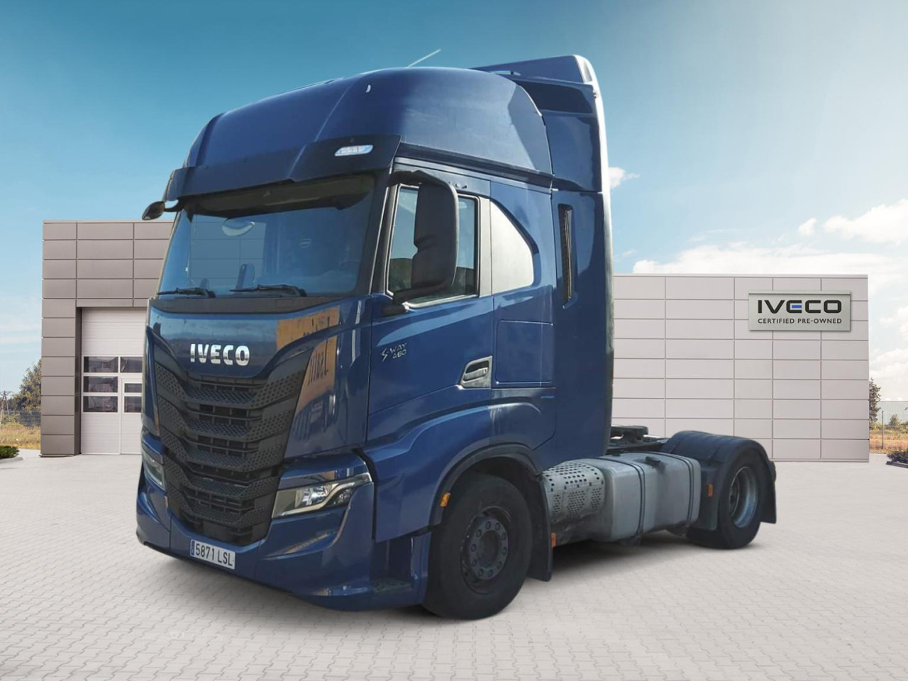 IVECO S-Way AS440S46T/P Euro6 Intarder - Nyergesvontató: 2 kép. IVECO S-Way AS440S46T/P Euro6 Intarder - Nyergesvontató: 2 kép.
