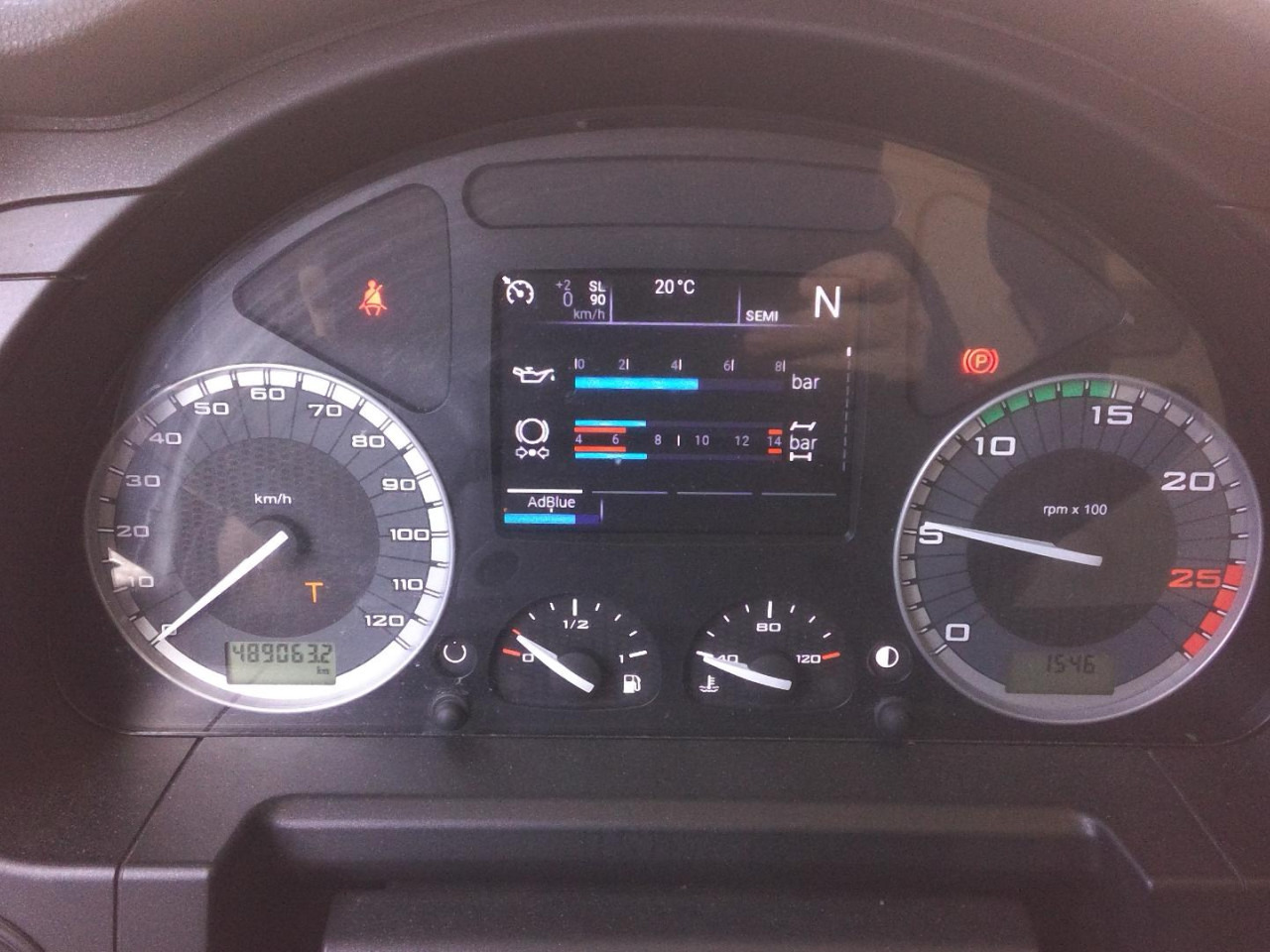 IVECO S-Way AS440S49T/P Intarder - Nyergesvontató: 5 kép. IVECO S-Way AS440S49T/P Intarder - Nyergesvontató: 5 kép.