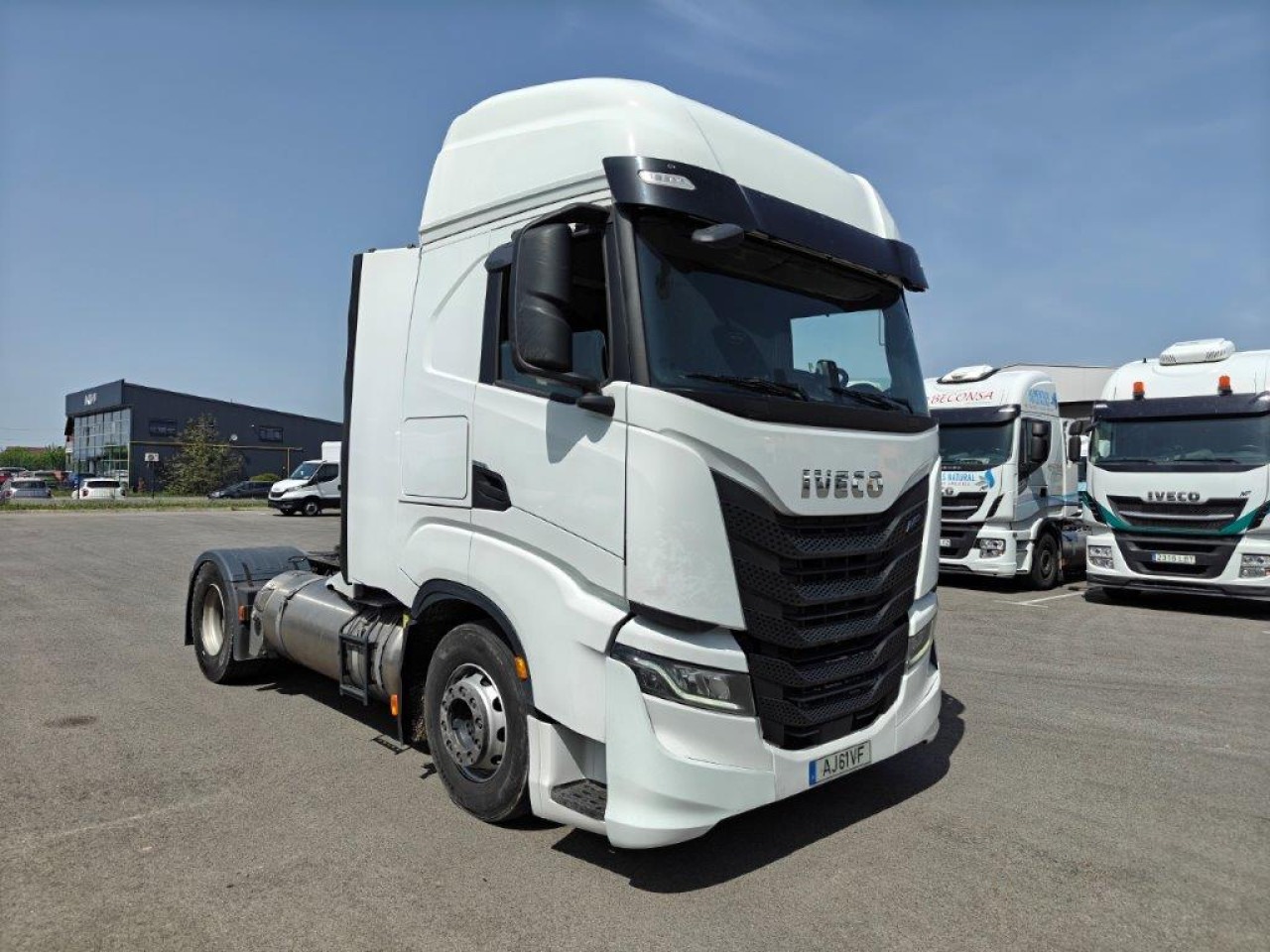 IVECO Stralis AS440S46T/P2LNG Euro6 Intarder Klima - Nyergesvontató: 1 kép. IVECO Stralis AS440S46T/P2LNG Euro6 Intarder Klima - Nyergesvontató: 1 kép.