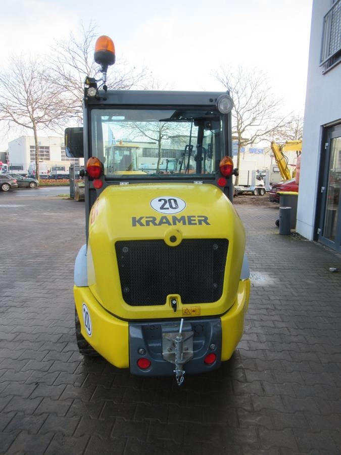 Kramer 5035 neue Schaufel/Gabel - Gumikerekes homlokrakodó: 3 kép. Kramer 5035 neue Schaufel/Gabel - Gumikerekes homlokrakodó: 3 kép.