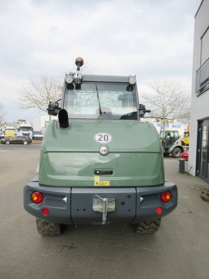 Kramer 5085 - Gumikerekes homlokrakodó: 3 kép. Kramer 5085 - Gumikerekes homlokrakodó: 3 kép.