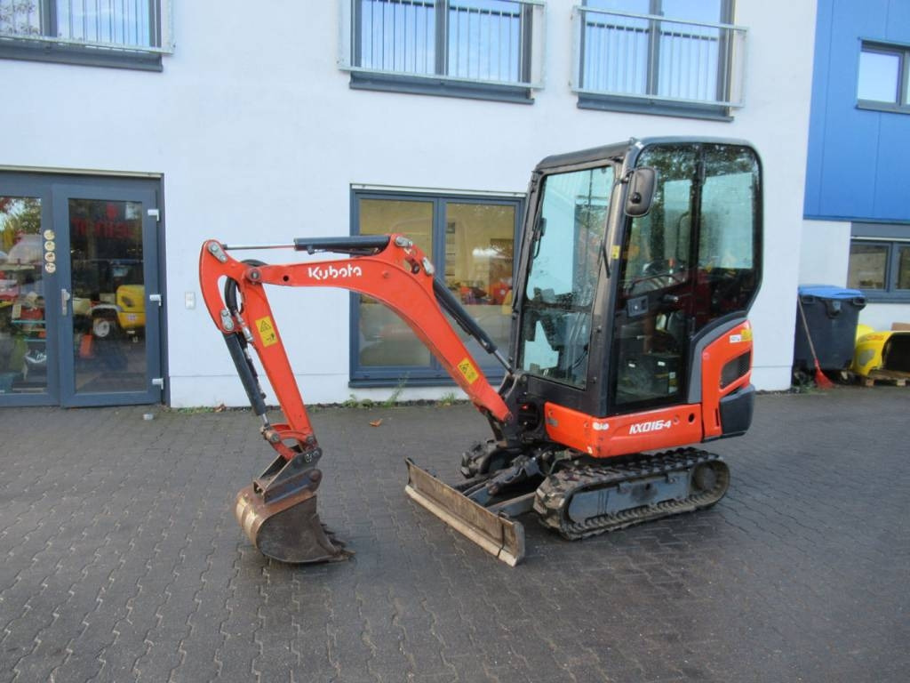 Kubota KX 016-4 - Minikotró: 1 kép. Kubota KX 016-4 - Minikotró: 1 kép.