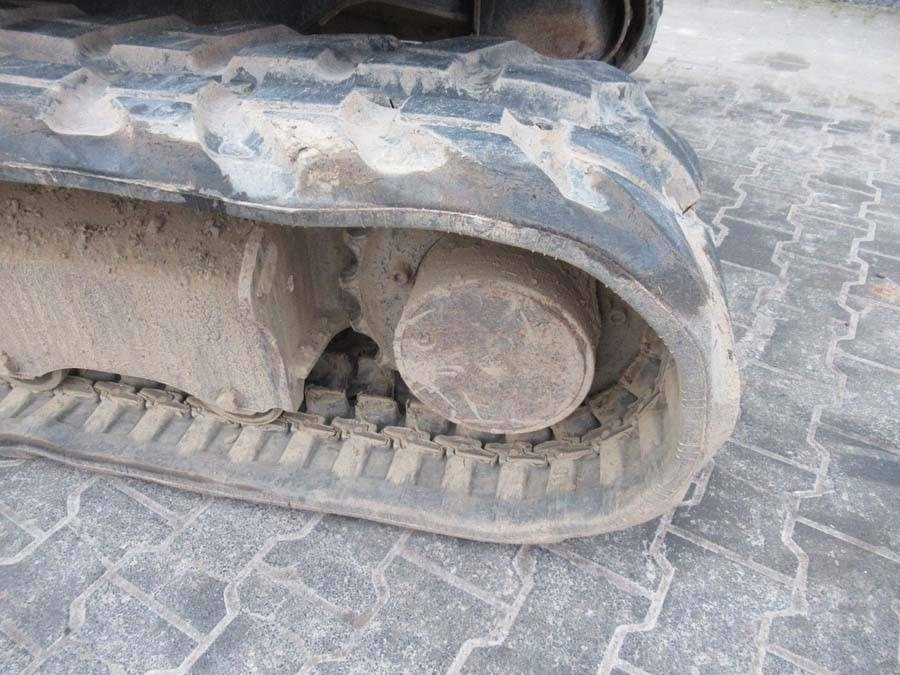 Kubota KX 057-4 - Minikotró: 4 kép. Kubota KX 057-4 - Minikotró: 4 kép.