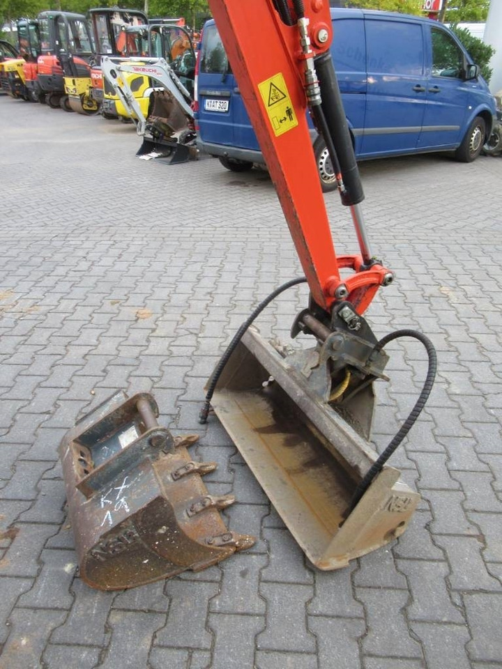 Kubota KX019-4 Löffelpacket - Minikotró: 5 kép. Kubota KX019-4 Löffelpacket - Minikotró: 5 kép.