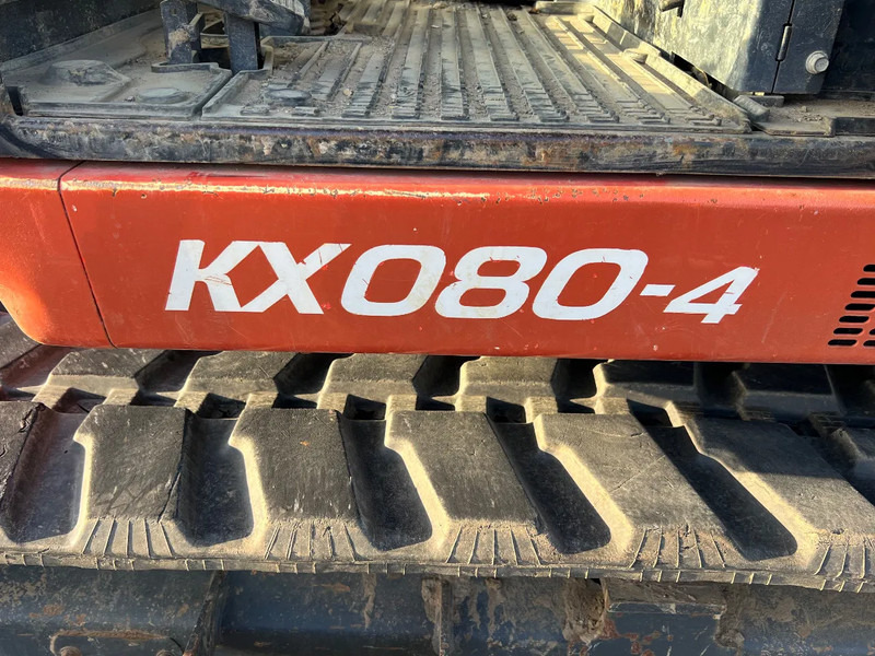 Kubota KX080-4 - Terepjáró autódaru: 3 kép. Kubota KX080-4 - Terepjáró autódaru: 3 kép.