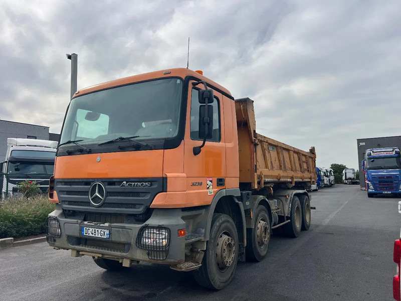Mercedes-Benz Actros 3336 8x4 TIPPER**3 Pedals**Actros 3336** - Billenőplatós teherautó: 5 kép. Mercedes-Benz Actros 3336 8x4 TIPPER**3 Pedals**Actros 3336** - Billenőplatós teherautó: 5 kép.