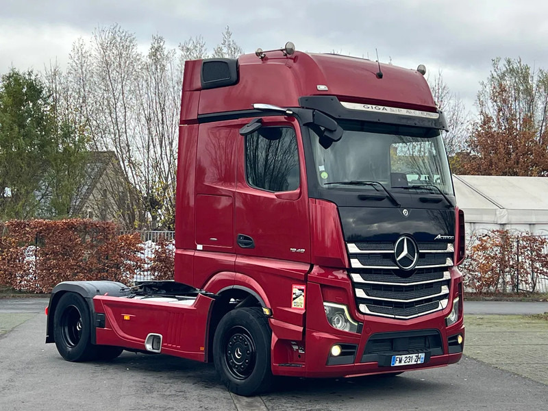 Mercedes-Benz Actros 1848 GIGA SPACE **Actros 1848**Retader~Parkcool~ - Nyergesvontató: 2 kép. Mercedes-Benz Actros 1848 GIGA SPACE **Actros 1848**Retader~Parkcool~ - Nyergesvontató: 2 kép.