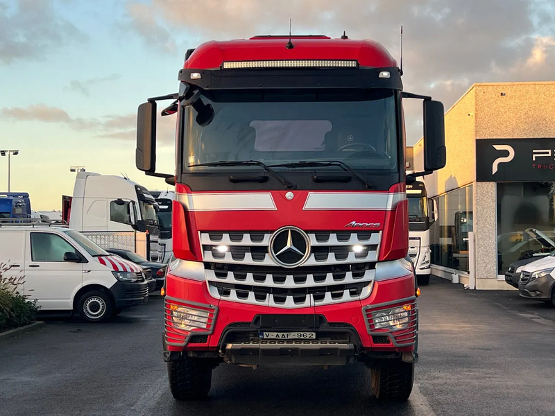 Mercedes-Benz Arocs AROCS 2048**4x4 CARDAN**Full STEEL**2019 - Nyergesvontató: 2 kép. Mercedes-Benz Arocs AROCS 2048**4x4 CARDAN**Full STEEL**2019 - Nyergesvontató: 2 kép.