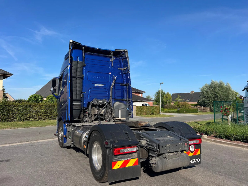 Nyergesvontató Volvo FH 460 LNG+Diesel **FH460 2022**: 10 kép.