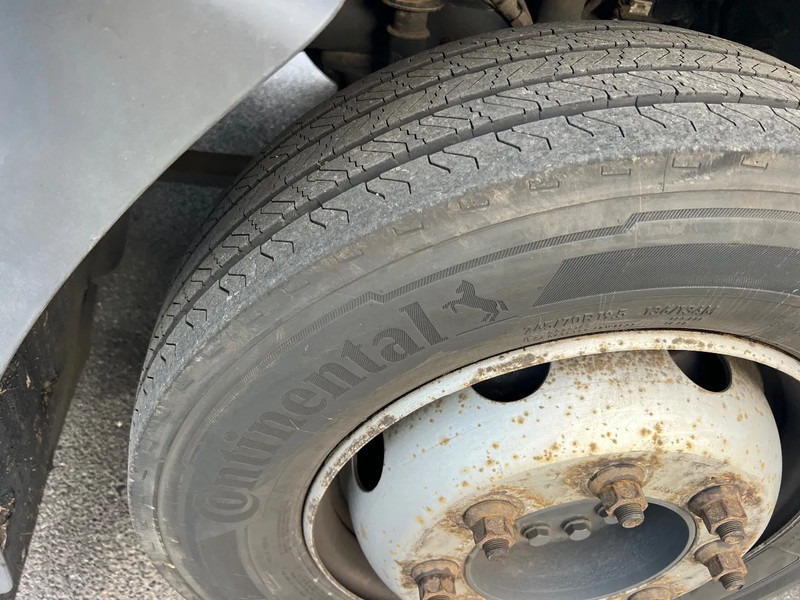 Renault Midlum 250 Verhuiswagen*D250*M250*TOP TRUCK - Dobozos felépítményű teherautó: 4 kép. Renault Midlum 250 Verhuiswagen*D250*M250*TOP TRUCK - Dobozos felépítményű teherautó: 4 kép.