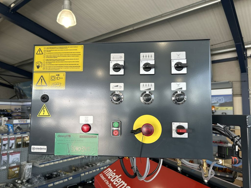 Dewulf PGS 4 verlengd - Élelmiszer-feldolgozó gép: 4 kép. Dewulf PGS 4 verlengd - Élelmiszer-feldolgozó gép: 4 kép.