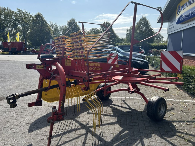 Niemeyer Niemeyer RS 425-DA super - Szénaforgató: 4 kép. Niemeyer Niemeyer RS 425-DA super - Szénaforgató: 4 kép.