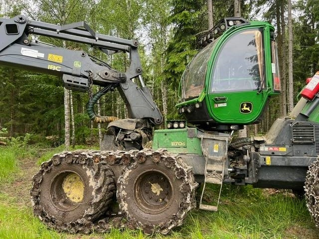 Fakitermelő gép John Deere 1170 G: 8 kép.