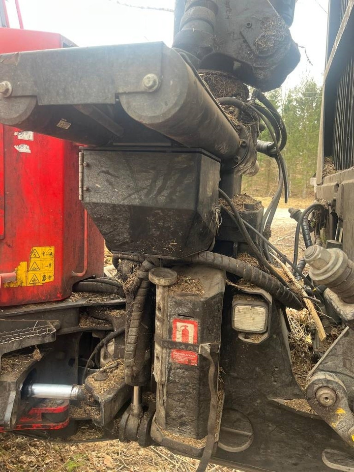 Komatsu 875 - Kihordó: 5 kép. Komatsu 875 - Kihordó: 5 kép.