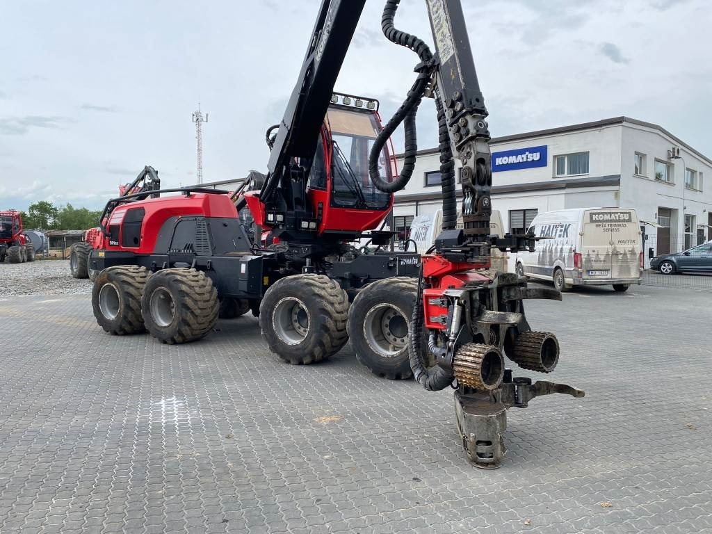 Komatsu 901 XC - Fakitermelő gép: 3 kép. Komatsu 901 XC - Fakitermelő gép: 3 kép.