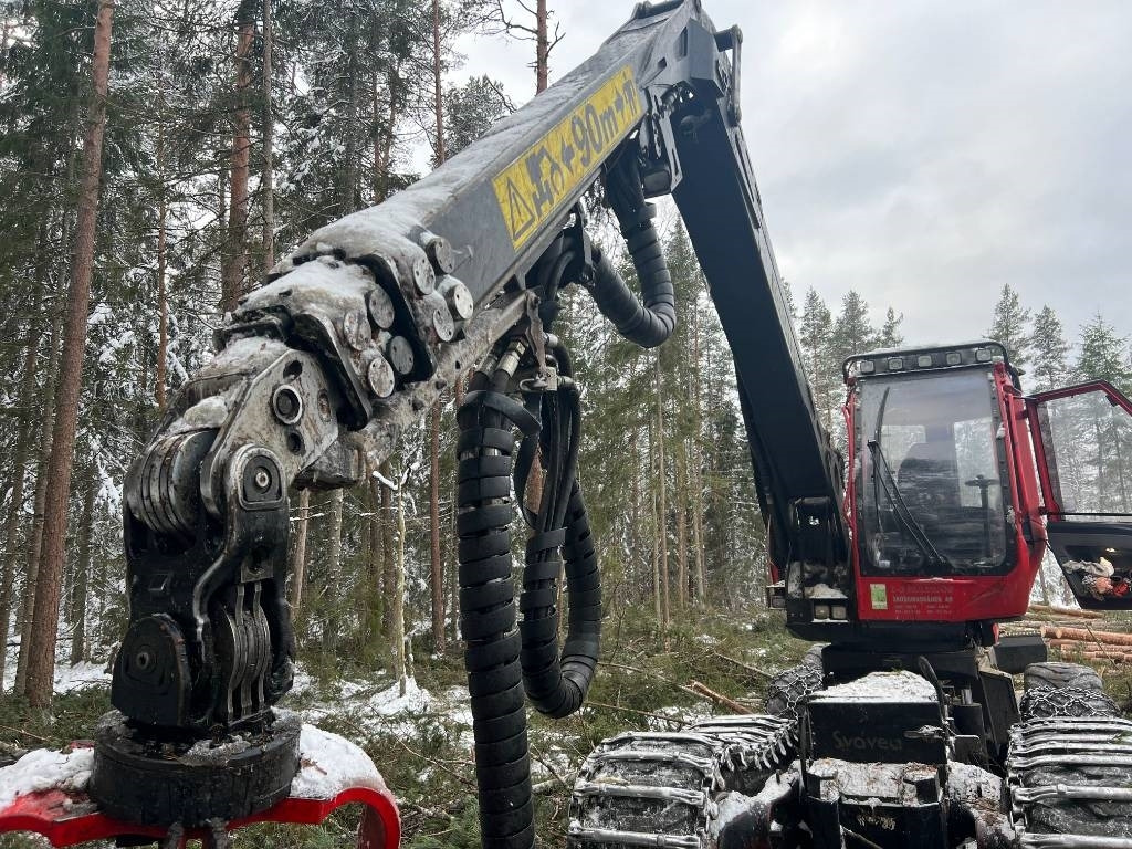 Komatsu 931xc - Fakitermelő gép: 2 kép. Komatsu 931xc - Fakitermelő gép: 2 kép.