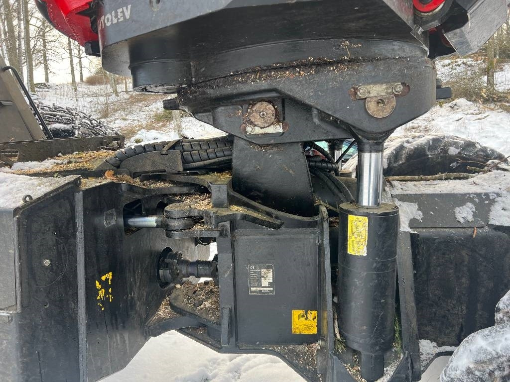 Fakitermelő gép Komatsu 951: 10 kép.
