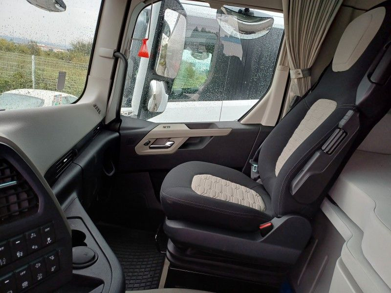 Ford F-MAX 500 - Nyergesvontató: 5 kép. Ford F-MAX 500 - Nyergesvontató: 5 kép.