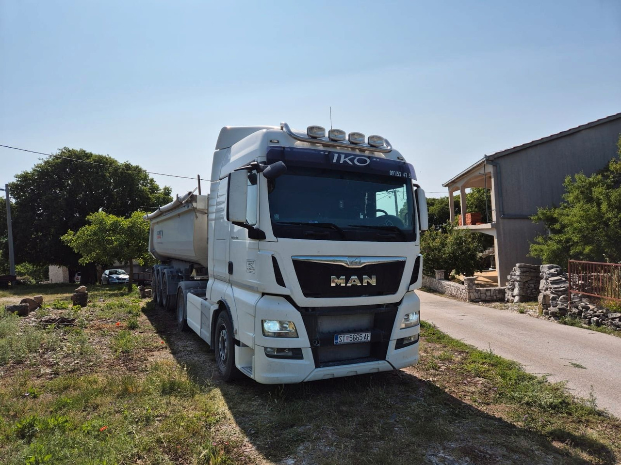 MAN TGX 18.480 FSA / 4x2 BLS - Nyergesvontató: 3 kép. MAN TGX 18.480 FSA / 4x2 BLS - Nyergesvontató: 3 kép.