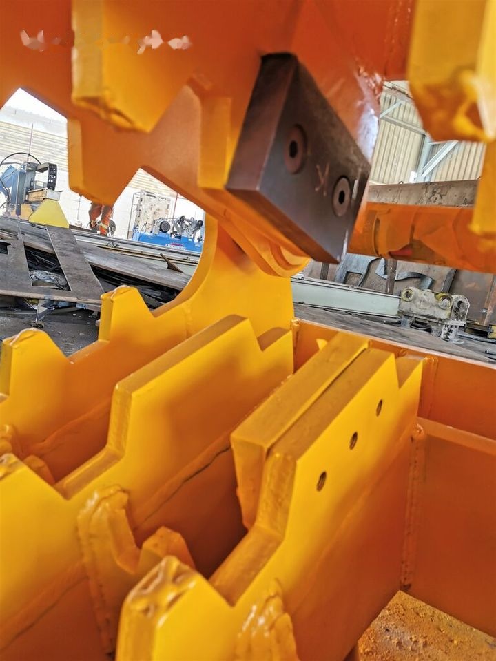 Új Roppantó olló - Kotrógép AME Mechanical Pulverizer: 11 kép. Új Roppantó olló - Kotrógép AME Mechanical Pulverizer: 11 kép.