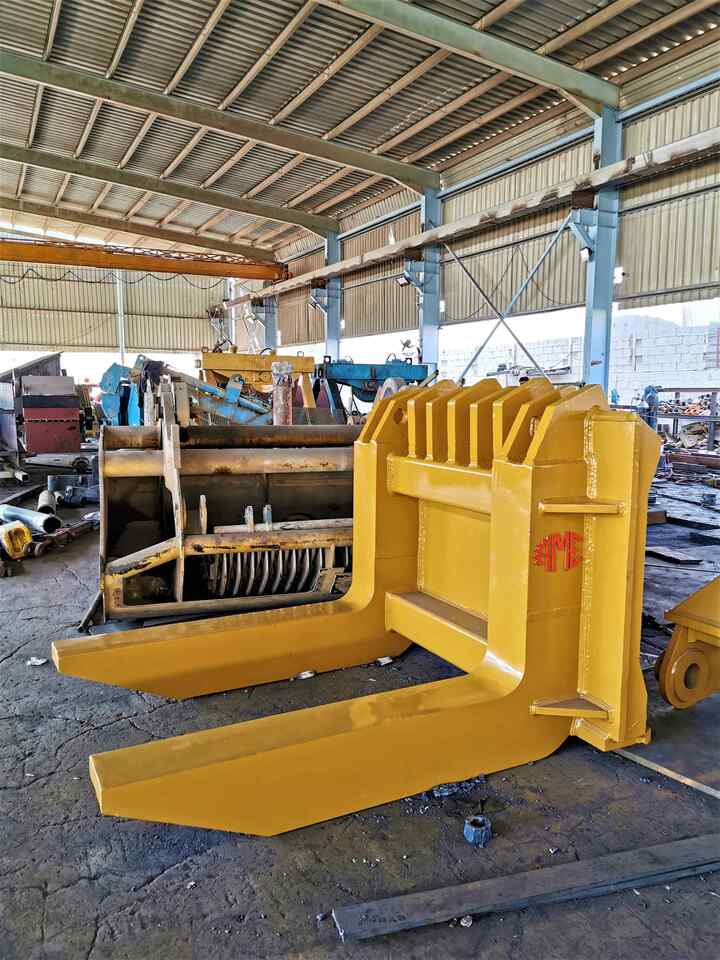 Marble Block Fork - Raklapvilla - Gumikerekes homlokrakodó: 2 kép. Marble Block Fork - Raklapvilla - Gumikerekes homlokrakodó: 2 kép.