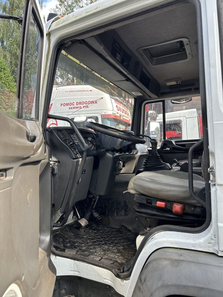 Volvo FL6.18 - Szippantós autó: 5 kép. Volvo FL6.18 - Szippantós autó: 5 kép.